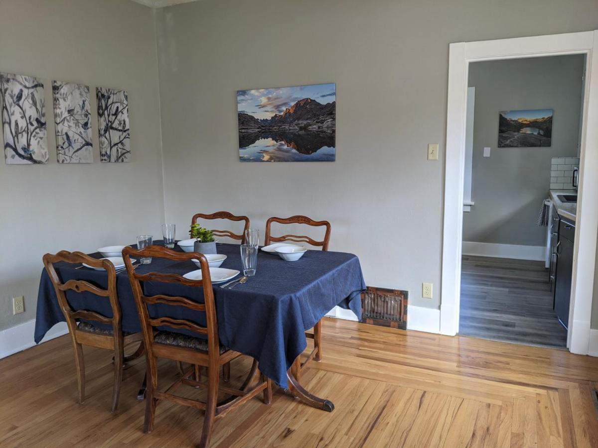 The Lewis House-upper Level-a Peaceful Spot! Appartamento